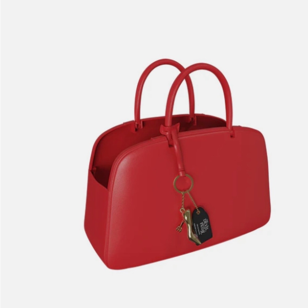 The Devil Wears Prada 2 movie merchandise popcorn purse w charm - Picture 3 of 3